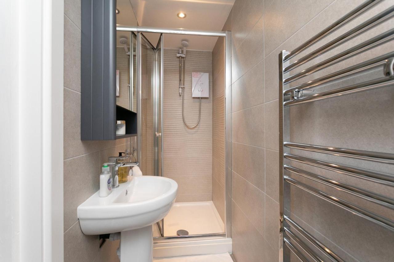 Hoemli Smart City Centre Apartment لايستر المظهر الخارجي الصورة