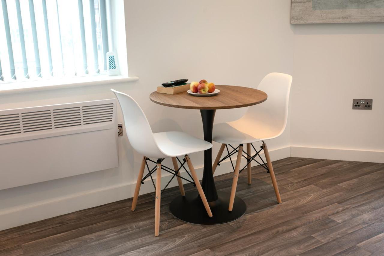 Hoemli Smart City Centre Apartment لايستر المظهر الخارجي الصورة